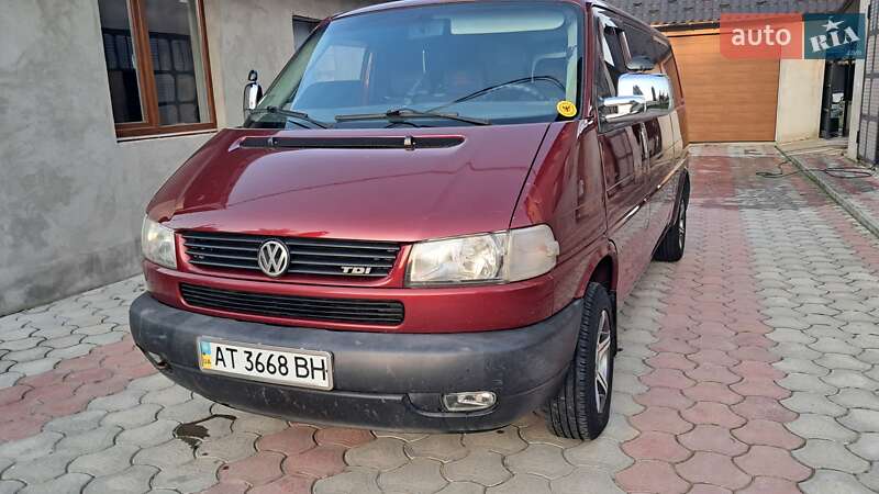 Минивэн Volkswagen Transporter 2000 в Надворной