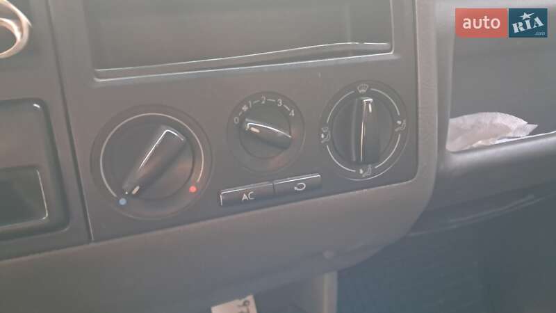 Минивэн Volkswagen Transporter 2000 в Надворной
