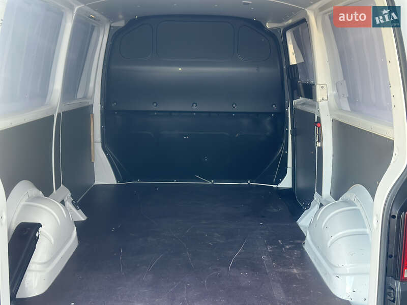 Грузовой фургон Volkswagen Transporter 2020 в Дубно