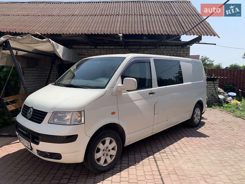 Минивэн Volkswagen Transporter 2005 в Помошной