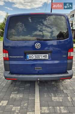 Минивэн Volkswagen Transporter 2012 в 