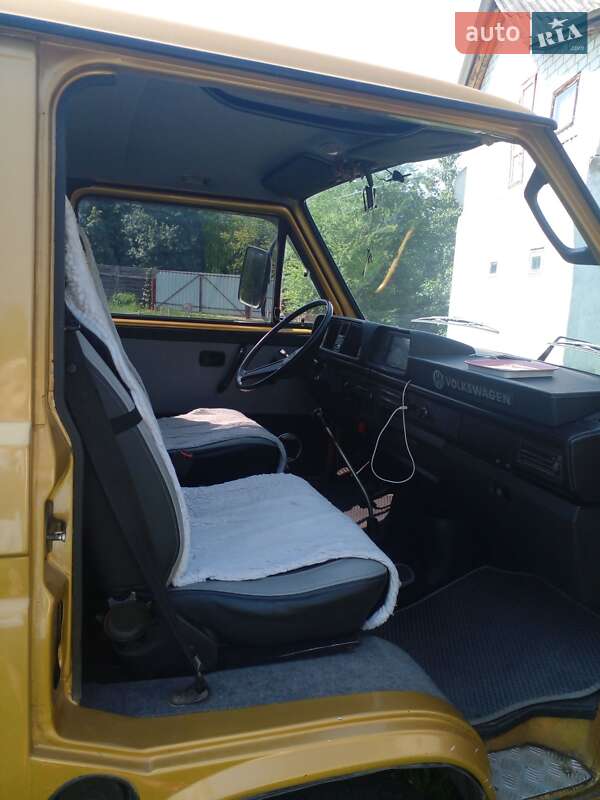 Микроавтобус Volkswagen Transporter 1985 в Малине