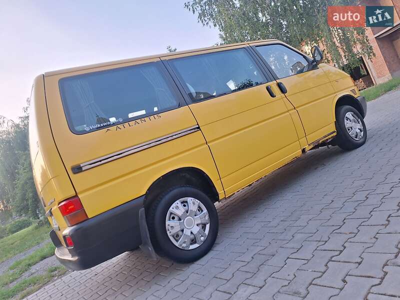 Минивэн Volkswagen Transporter 1999 в Черновцах