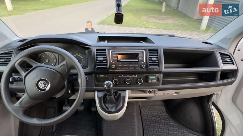 Минивэн Volkswagen Transporter 2016 в Броварах
