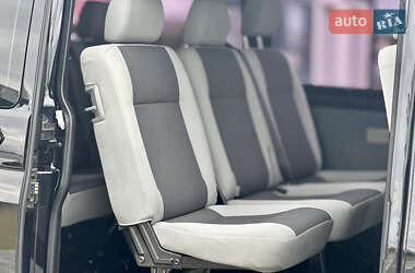 Минивэн Volkswagen Transporter 2015 в 