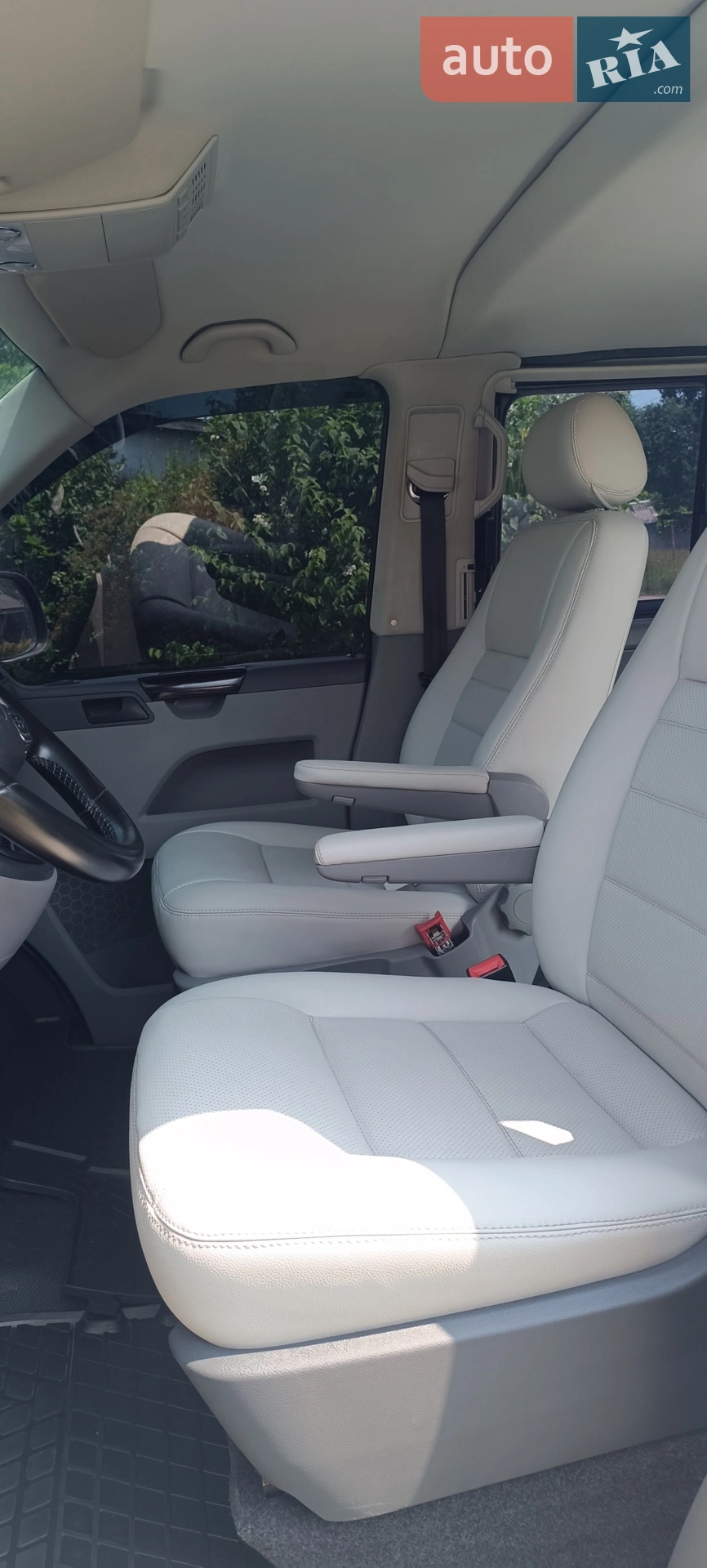 2012 Volkswagen Transporter - мініатюра 24