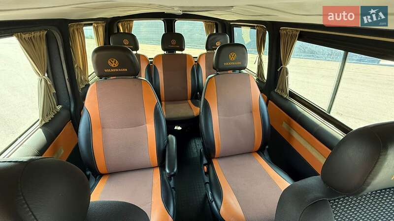 Минивэн Volkswagen Transporter 2005 в Киеве
