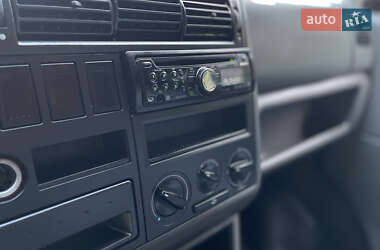 Минивэн Volkswagen Transporter 2001 в 