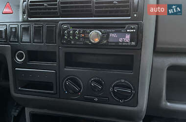 Минивэн Volkswagen Transporter 2001 в 