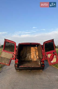 Минивэн Volkswagen Transporter 2000 в 