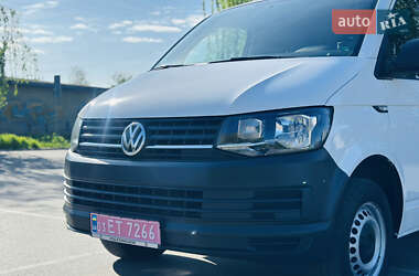 Грузовой фургон Volkswagen Transporter 2017 в 