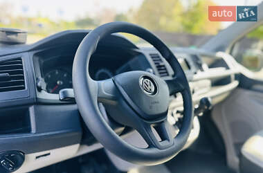 Грузовой фургон Volkswagen Transporter 2017 в 