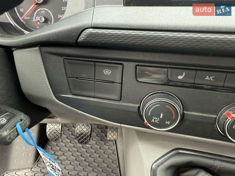 Грузовой фургон Volkswagen Transporter 2021 в Хмельницком