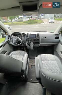 Минивэн Volkswagen Transporter 2014 в 