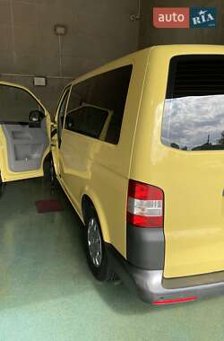 Минивэн Volkswagen Transporter 2014 в 