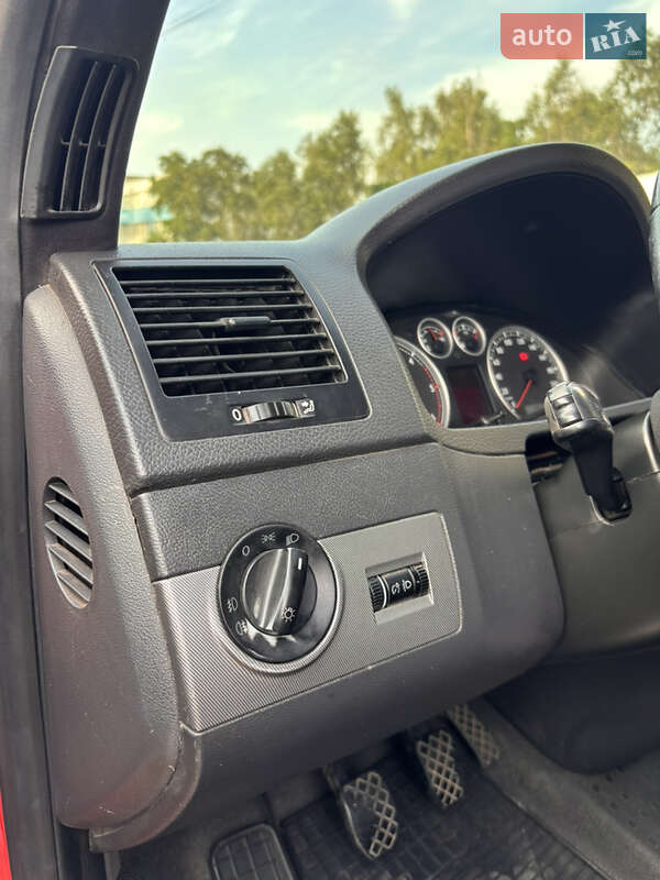 Минивэн Volkswagen Transporter 2005 в Днепре