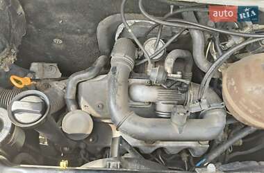 Мінівен Volkswagen Transporter 2001 в 