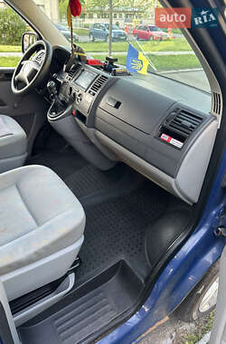 Минивэн Volkswagen Transporter 2005 в 