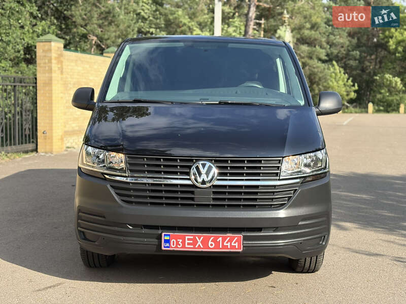Грузопассажирский фургон Volkswagen Transporter 2021 в Киеве