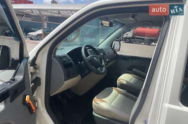 Минивэн Volkswagen Transporter 2009 в 