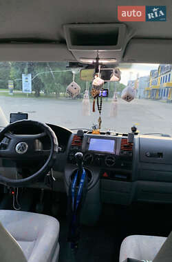 Минивэн Volkswagen Transporter 2005 в 