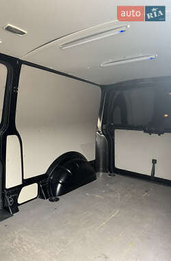 Минивэн Volkswagen Transporter 2018 в 