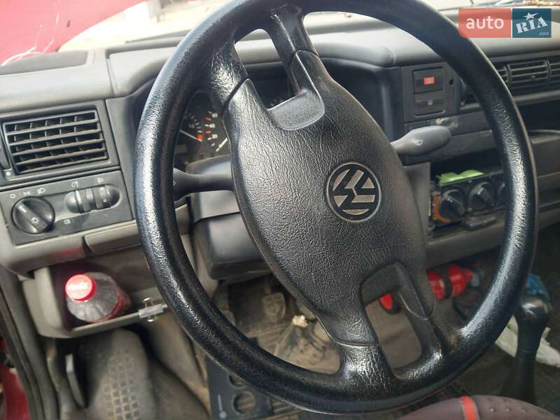 Минивэн Volkswagen Transporter 1998 в Киеве