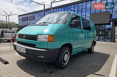 Грузопассажирский фургон Volkswagen Transporter 2000 в Ровно