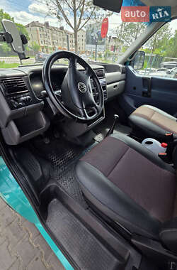 Грузопассажирский фургон Volkswagen Transporter 2000 в 