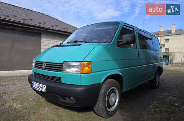 Грузопассажирский фургон Volkswagen Transporter 2000 в 
