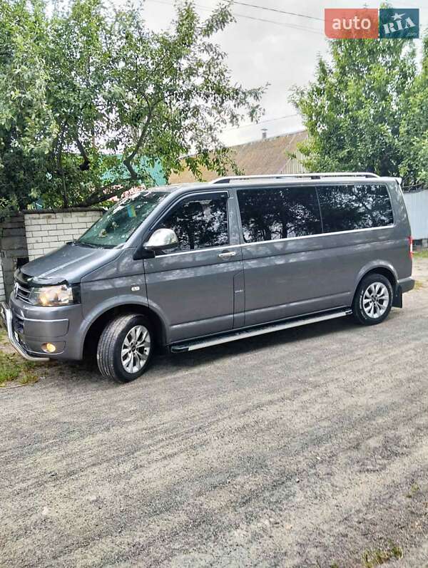 Минивэн Volkswagen Transporter 2014 в Коростене