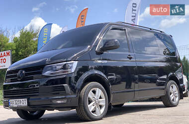 Минивэн Volkswagen Transporter 2017 в 