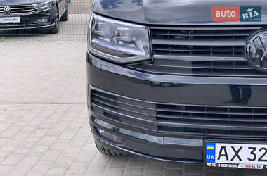 Минивэн Volkswagen Transporter 2017 в 
