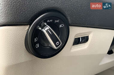 Минивэн Volkswagen Transporter 2017 в 