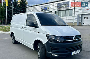 Минивэн Volkswagen Transporter 2017 в 