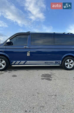 Минивэн Volkswagen Transporter 2011 в 