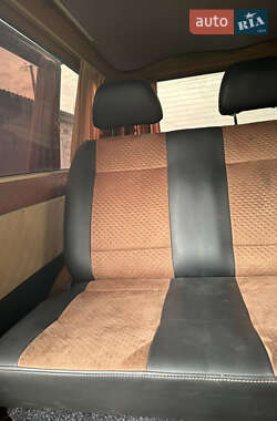 Минивэн Volkswagen Transporter 2011 в 