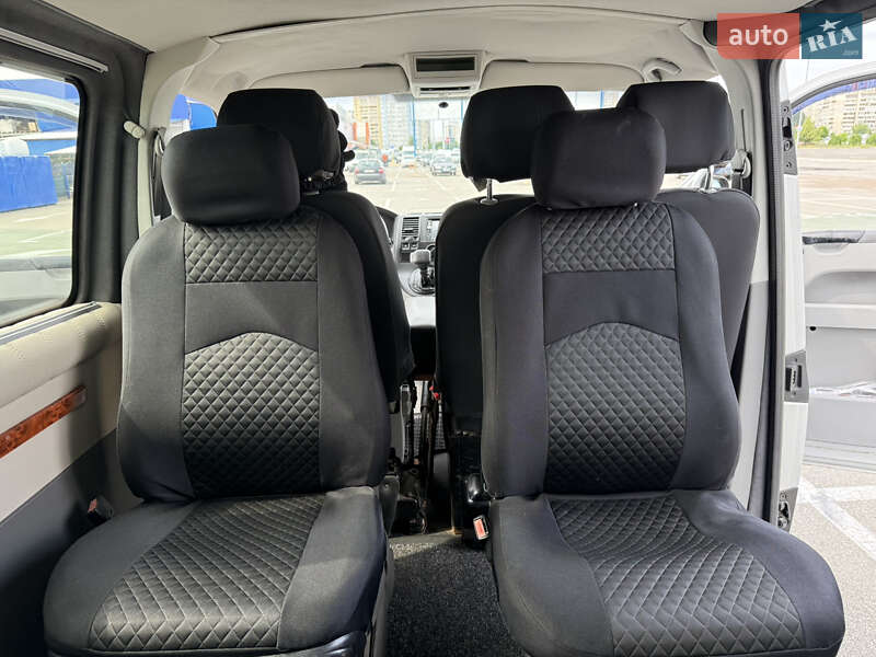 Минивэн Volkswagen Transporter 2006 в Киеве