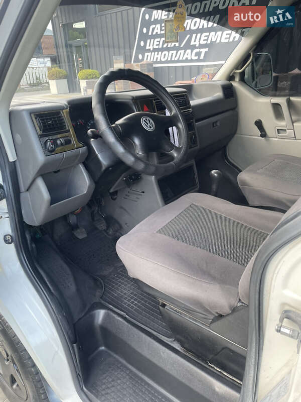 Мінівен Volkswagen Transporter 2001 в Сколе