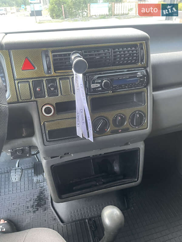 Мінівен Volkswagen Transporter 2001 в Сколе