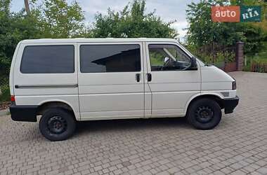 Минивэн Volkswagen Transporter 2000 в 