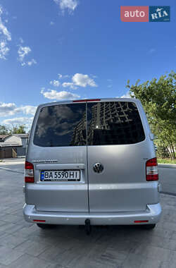 Минивэн Volkswagen Transporter 2009 в 