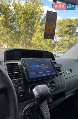 Минивэн Volkswagen Transporter 2009 в 
