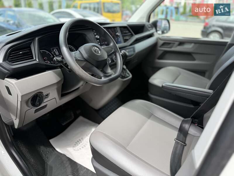 Минивэн Volkswagen Transporter 2020 в Луцке