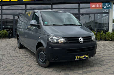 Вантажний фургон Volkswagen Transporter 2015 в Мукачевому