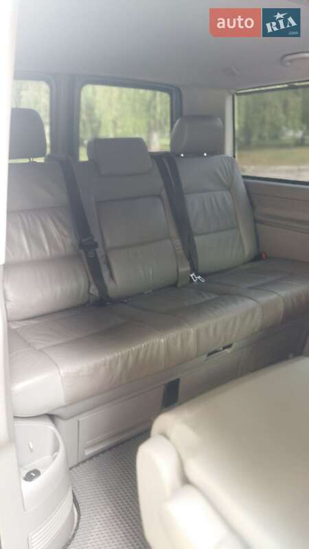 Минивэн Volkswagen Transporter 2004 в Ивано-Франковске