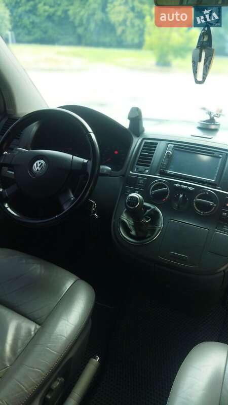 Минивэн Volkswagen Transporter 2004 в Ивано-Франковске