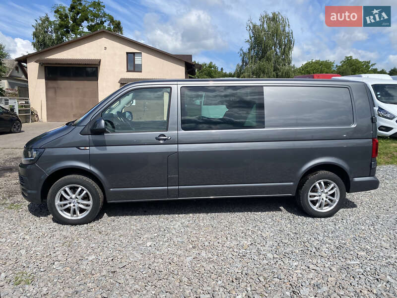 Минивэн Volkswagen Transporter 2018 в Дубно