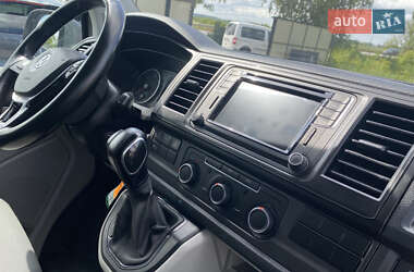 Минивэн Volkswagen Transporter 2018 в 