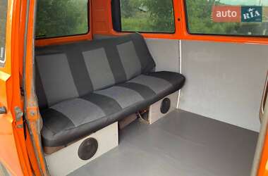Минивэн Volkswagen Transporter 1990 в 